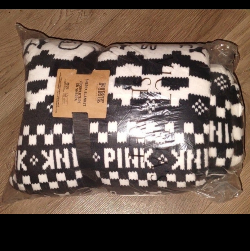 Victoria secret -Black & White "Sherpa Blanket"-50×60 - Picture 2 of 8